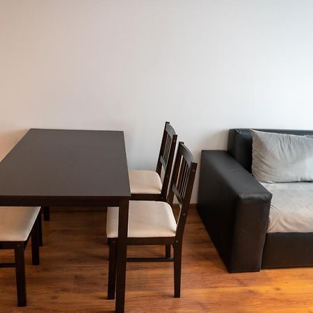 Sunny 1Bdr Apartment Near Center Σόφια Εξωτερικό φωτογραφία