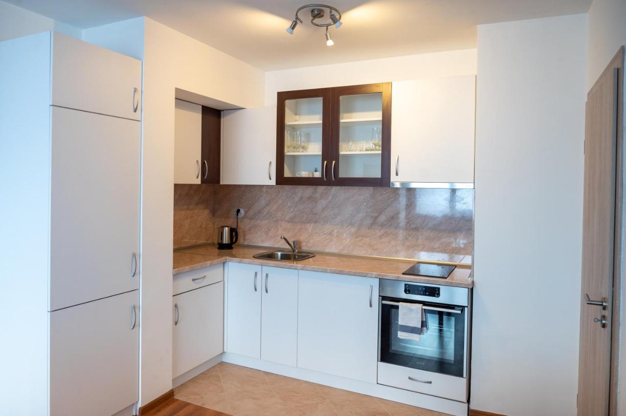 Sunny 1Bdr Apartment Near Center Σόφια Εξωτερικό φωτογραφία