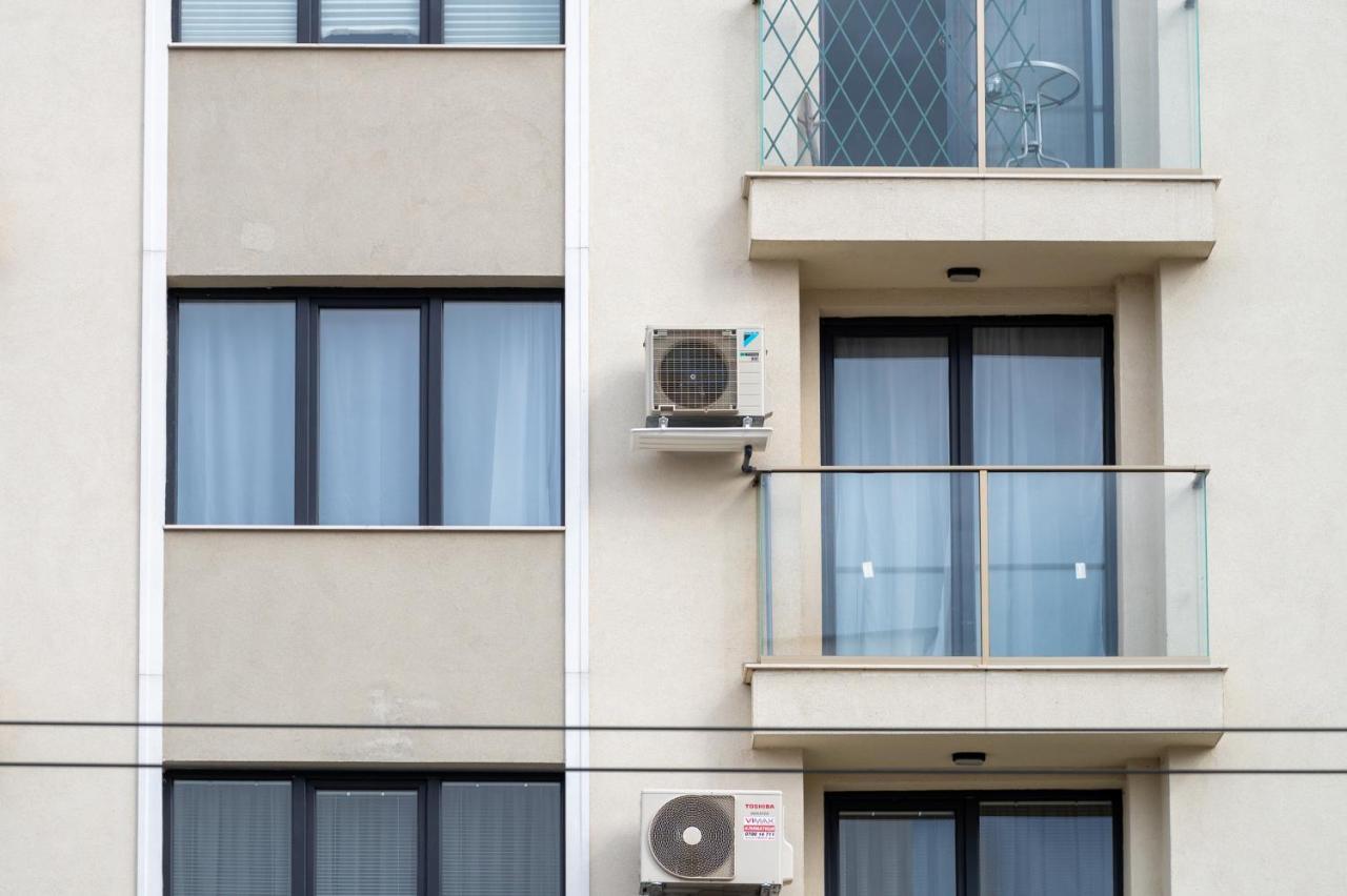 Sunny 1Bdr Apartment Near Center Σόφια Εξωτερικό φωτογραφία