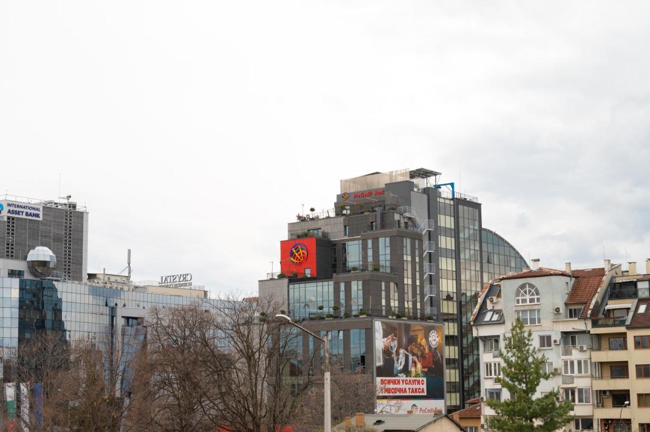 Sunny 1Bdr Apartment Near Center Σόφια Εξωτερικό φωτογραφία